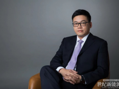 光伏龍頭突然換帥,18年能源老將火速上位